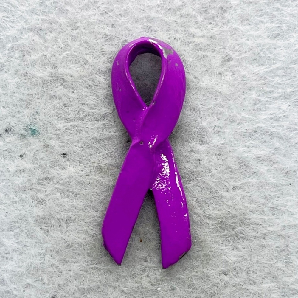 🔮 5/$25 Vintage Purple Ribbon Pin